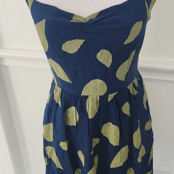 Anthropologie Maple 100% Silk Blue and Green Leaf Print Women's Dress 4 Flaw - Picture 5 of 14